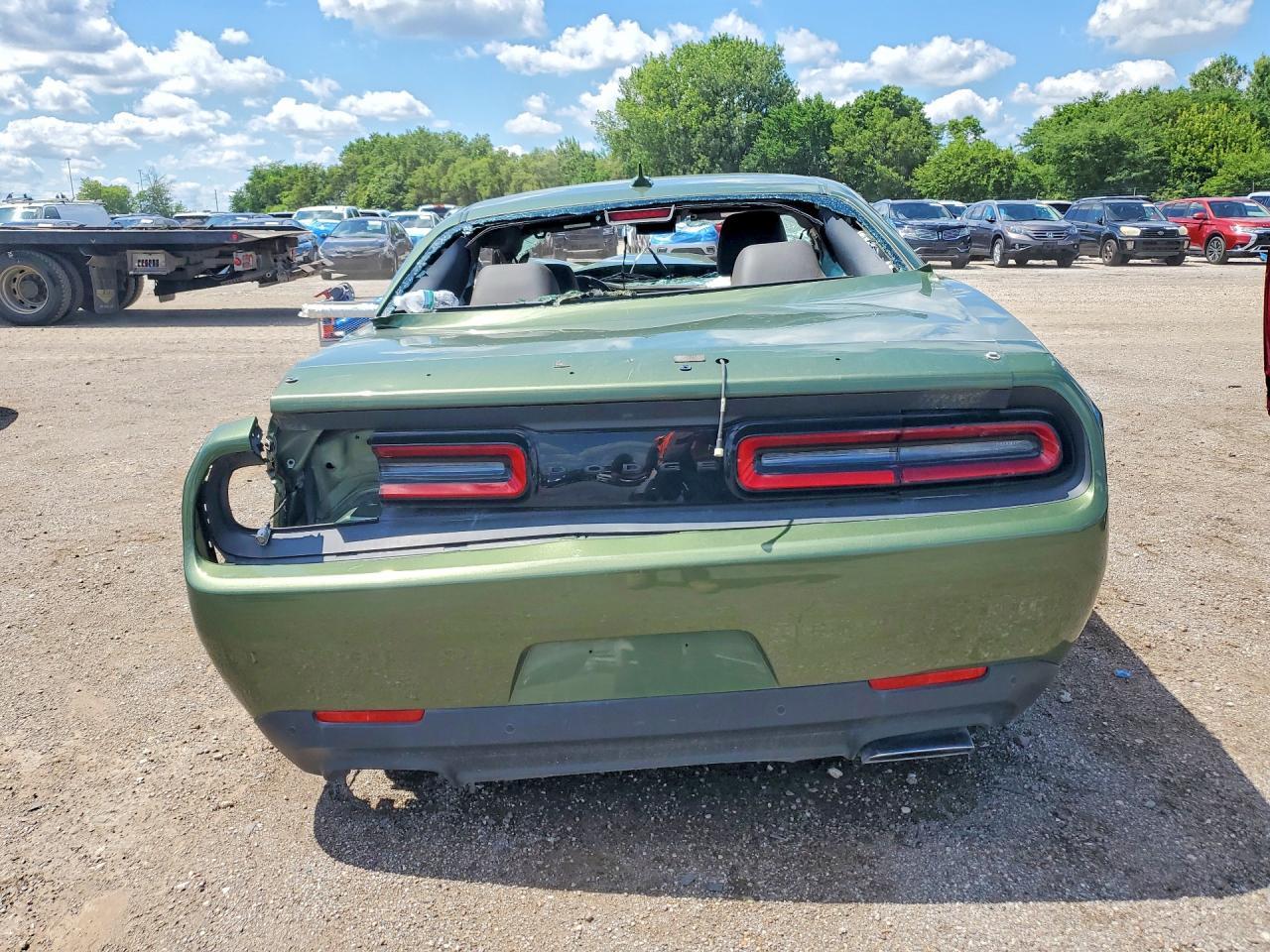 2022 Dodge Challenger R/T - Фото 6