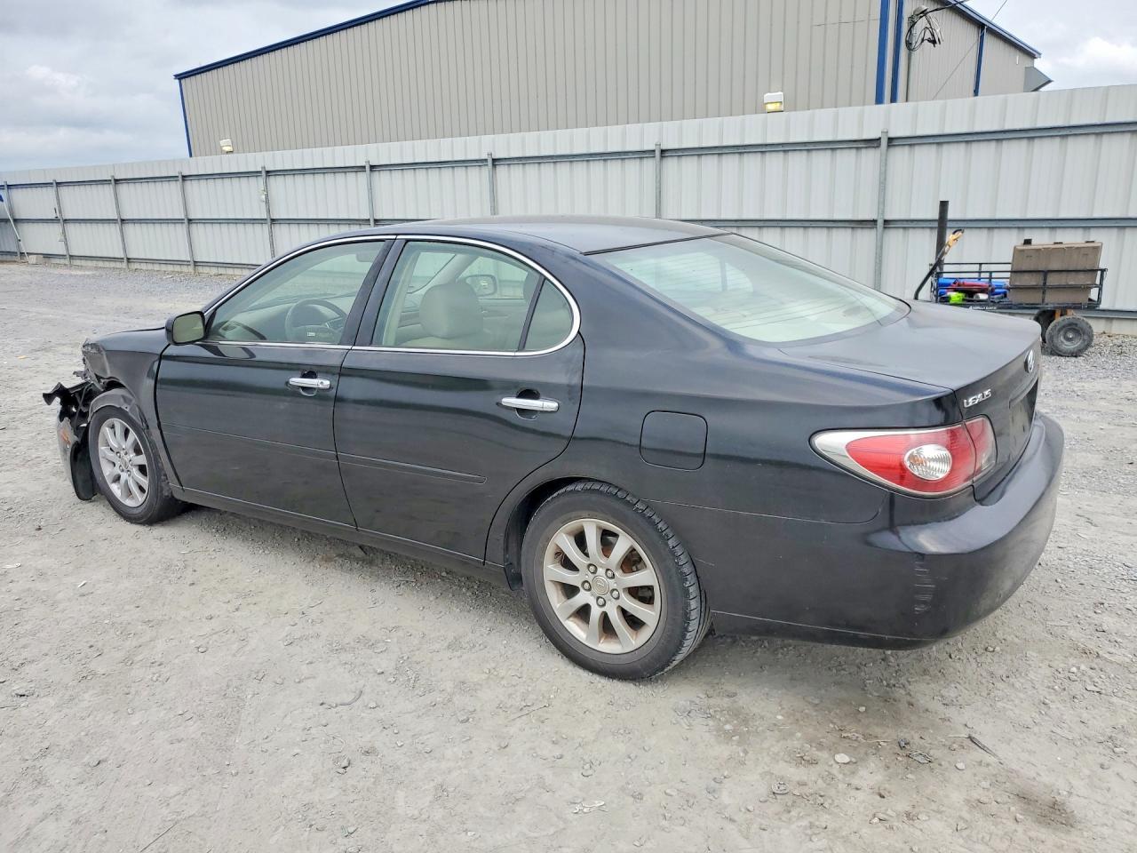 2004 Lexus Es 330 - Image 2