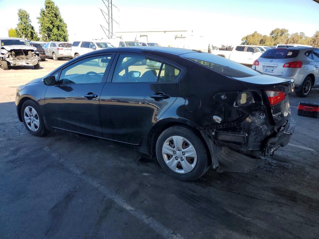 2015 Kia Forte - Фото 2