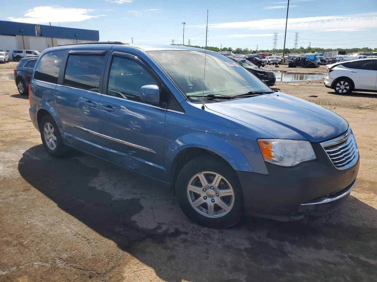 2012 Chrysler Town & Country Touring - Фото 4
