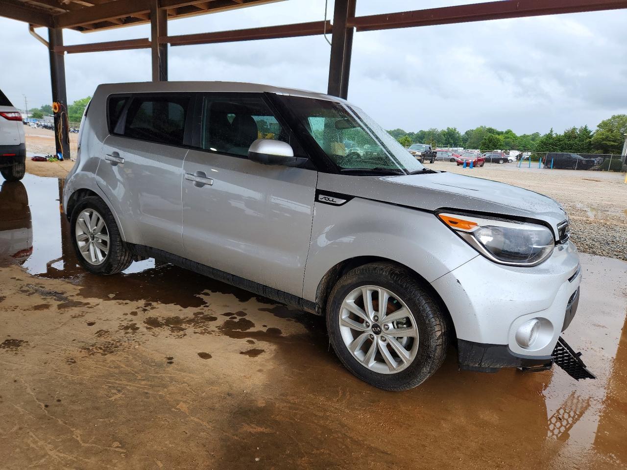 2017 Kia Soul + - Image 4