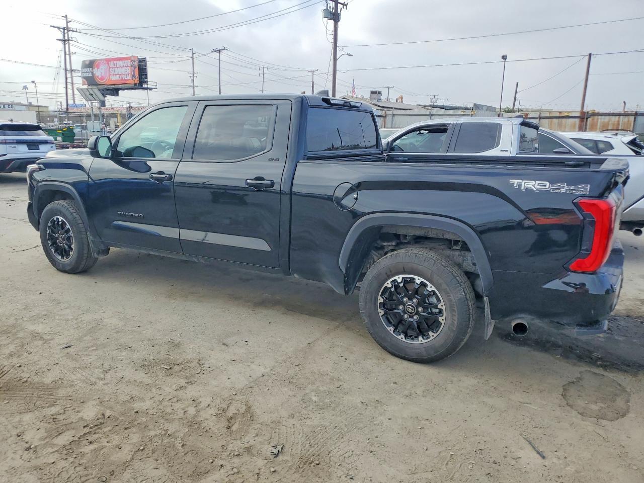 2025 Toyota Tundra Crewmax Sr5 - Фото 2