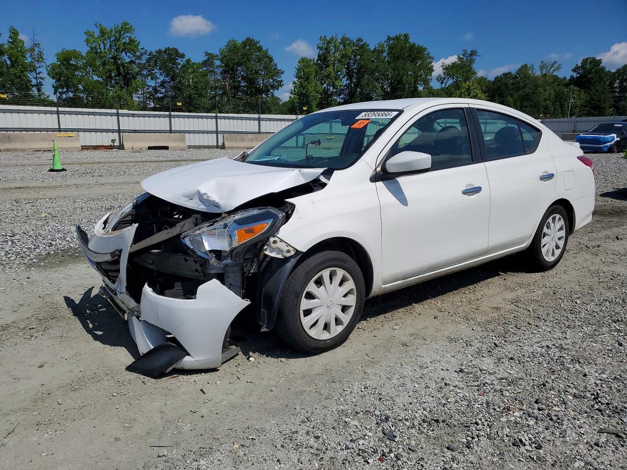 2019 Nissan Versa Sv