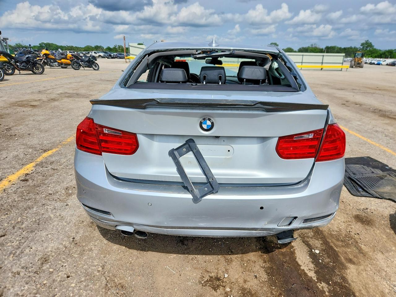 2015 BMW 328 Xi - Image 6