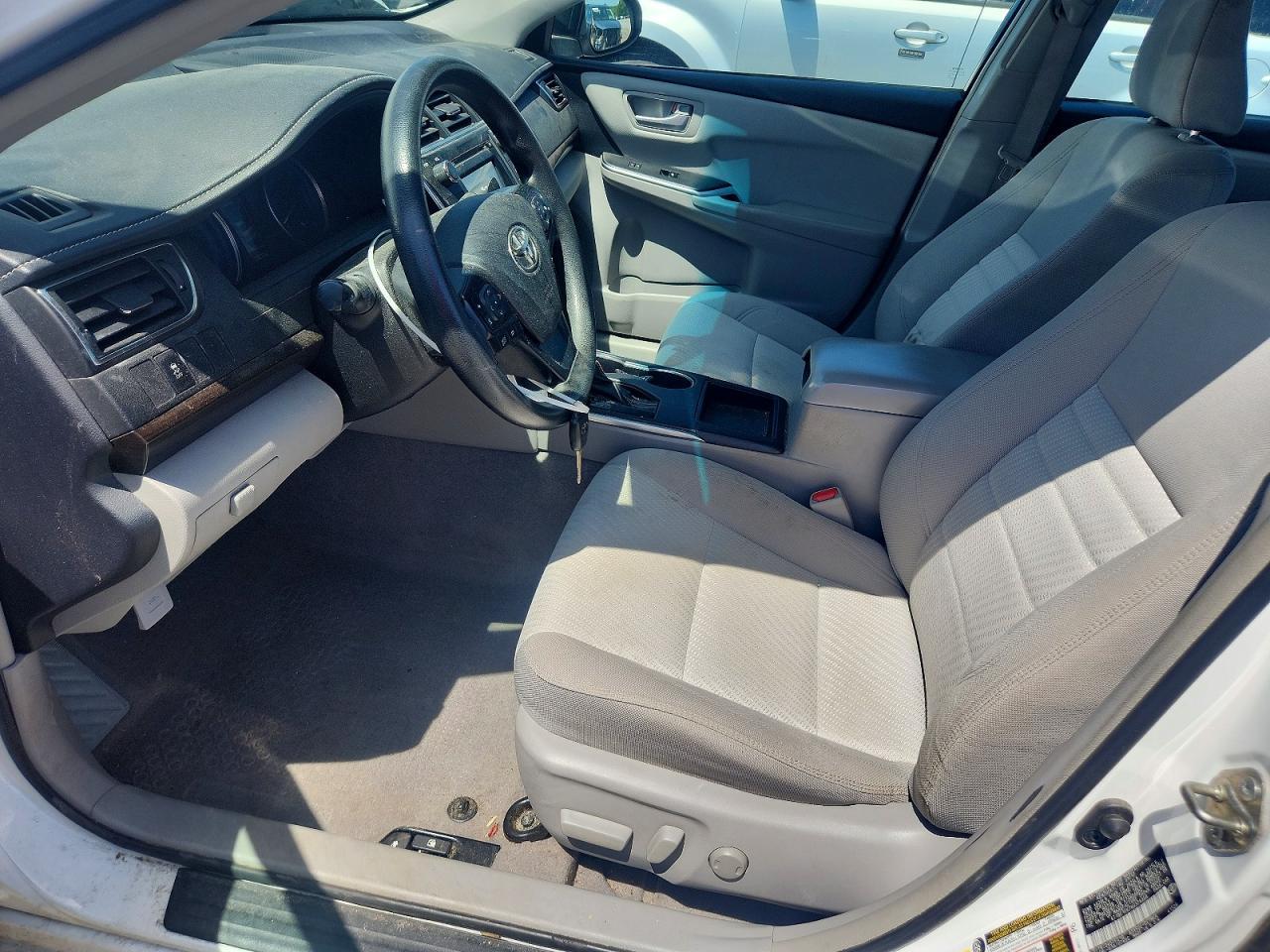 2017 Toyota Camry Le - Image 7