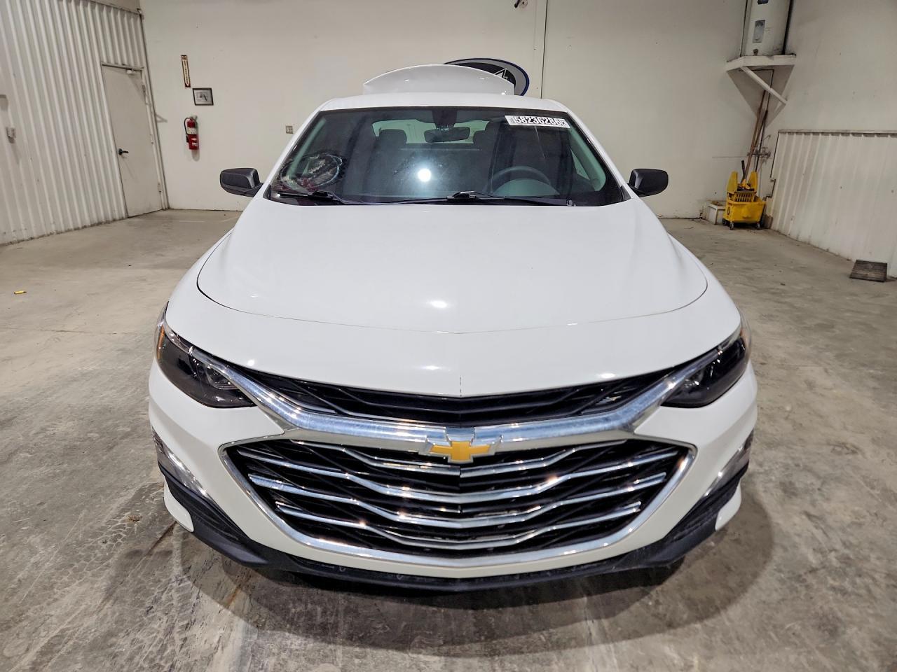 2022 Chevrolet Malibu Ls - Image 5