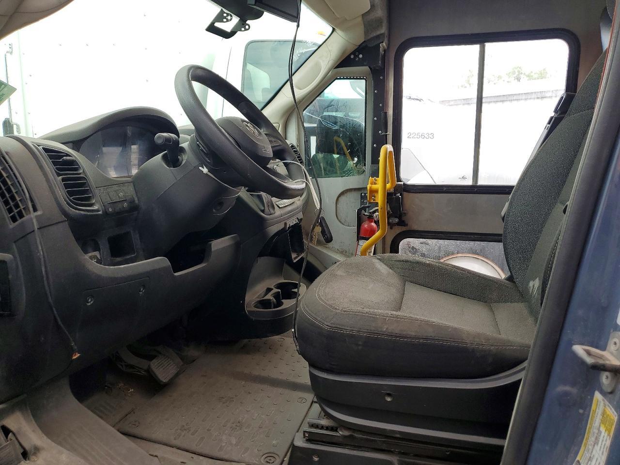 2022 Ram Promaster 3500 Delivery Truck - Фото 7