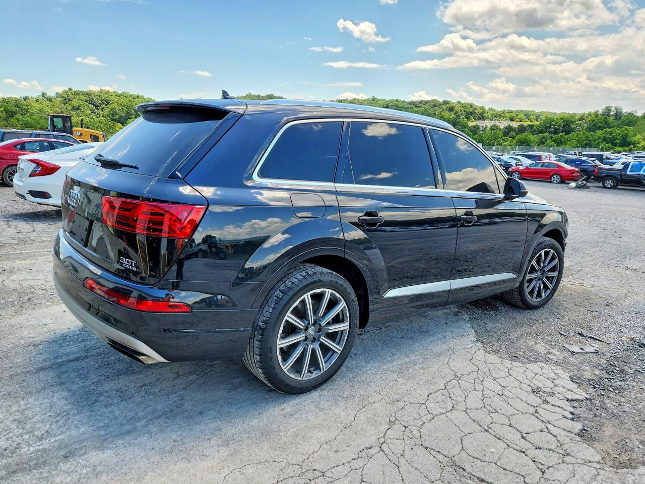 2017 Audi Q7 Premium Plus - Фото 3