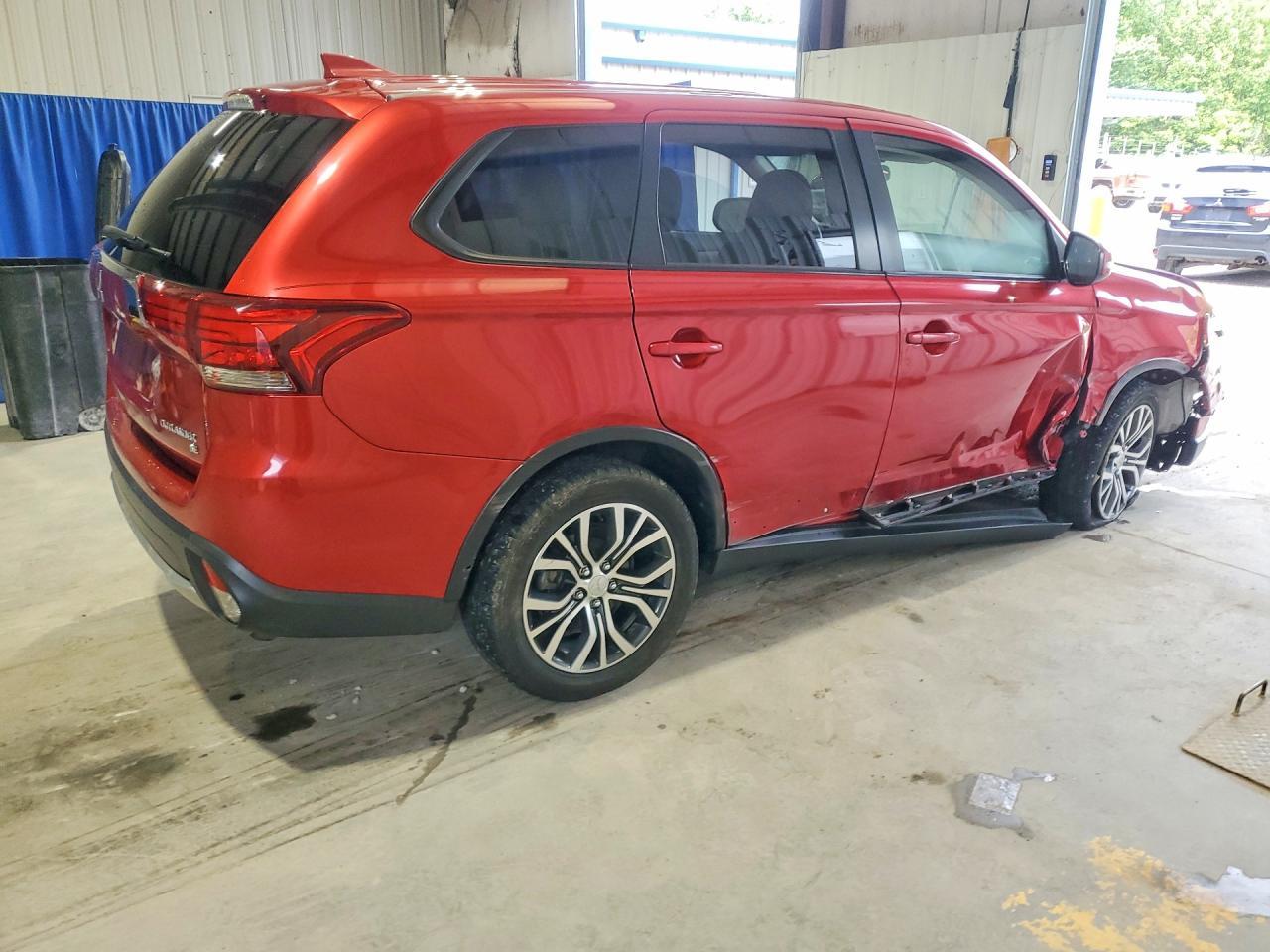 2018 Mitsubishi Outlander Se - Фото 3