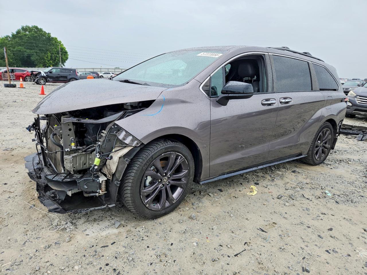 2022 Toyota Sienna Xse