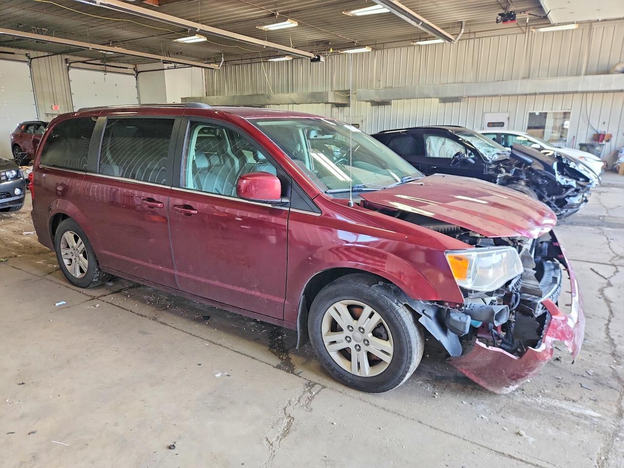 2019 Dodge Grand Caravan Crew - Фото 4