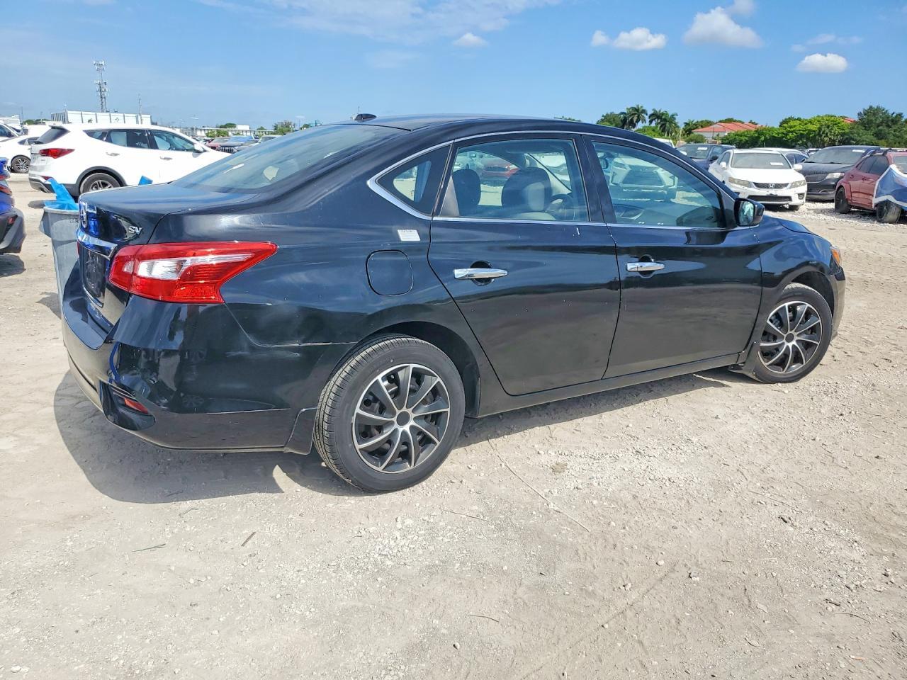 2017 Nissan Sentra Sv - Фото 3