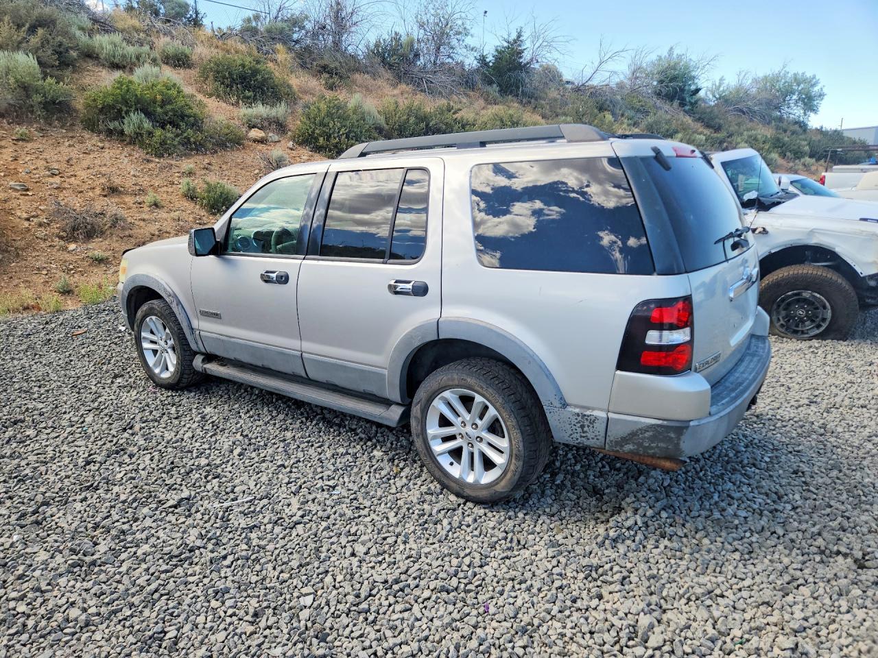 2006 Ford Explorer Xlt - Фото 2