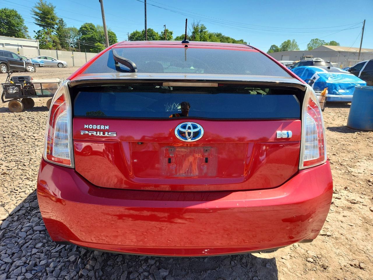 2015 Toyota Prius Three - Image 6