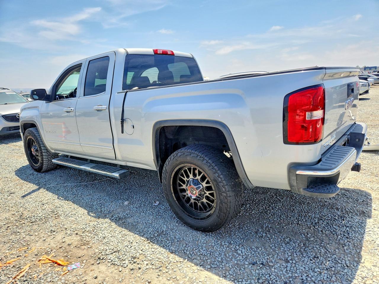 2015 GMC Sierra C1500 Sle - Image 2