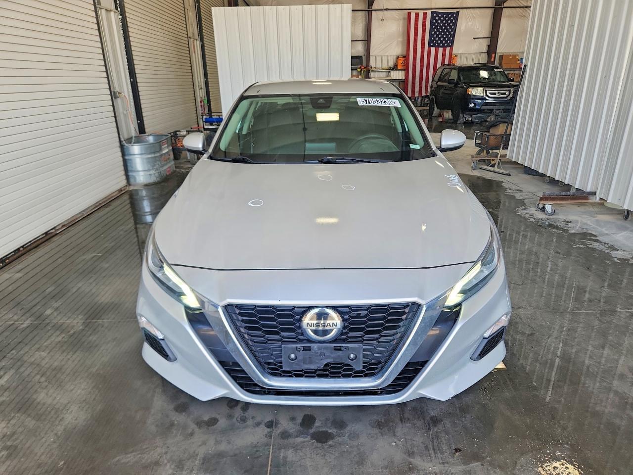 2022 Nissan Altima Sv - Фото 5
