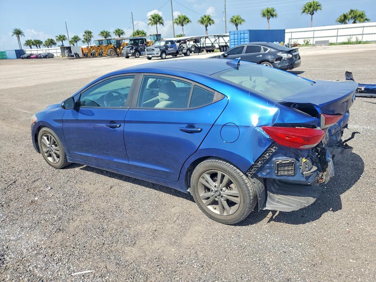 2018 Hyundai Elantra Sel - Image 2