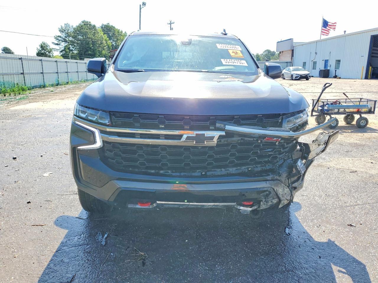 2021 Chevrolet Suburban K1500 Z71 - Image 5