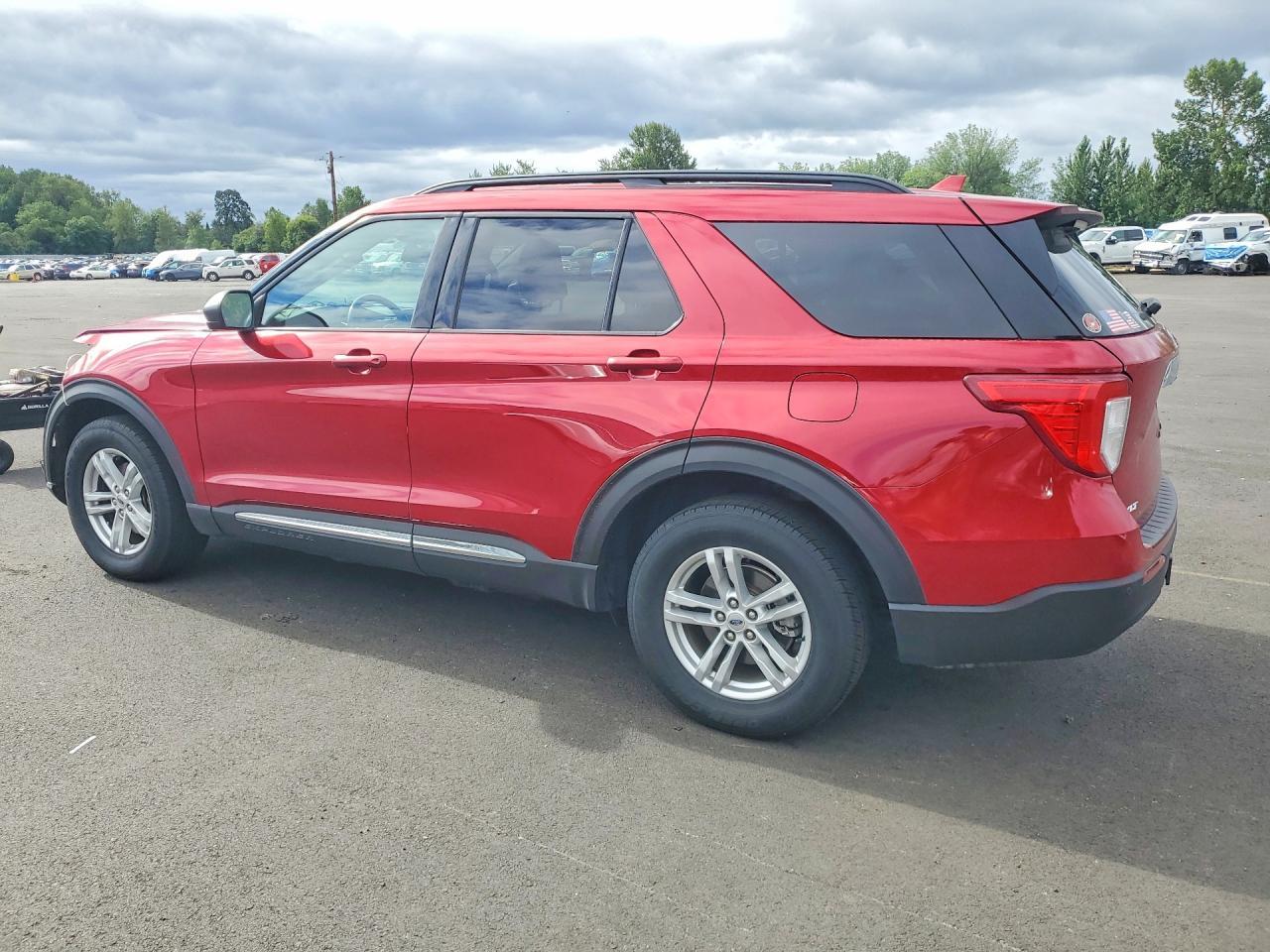 2020 Ford Explorer Xlt - Фото 2