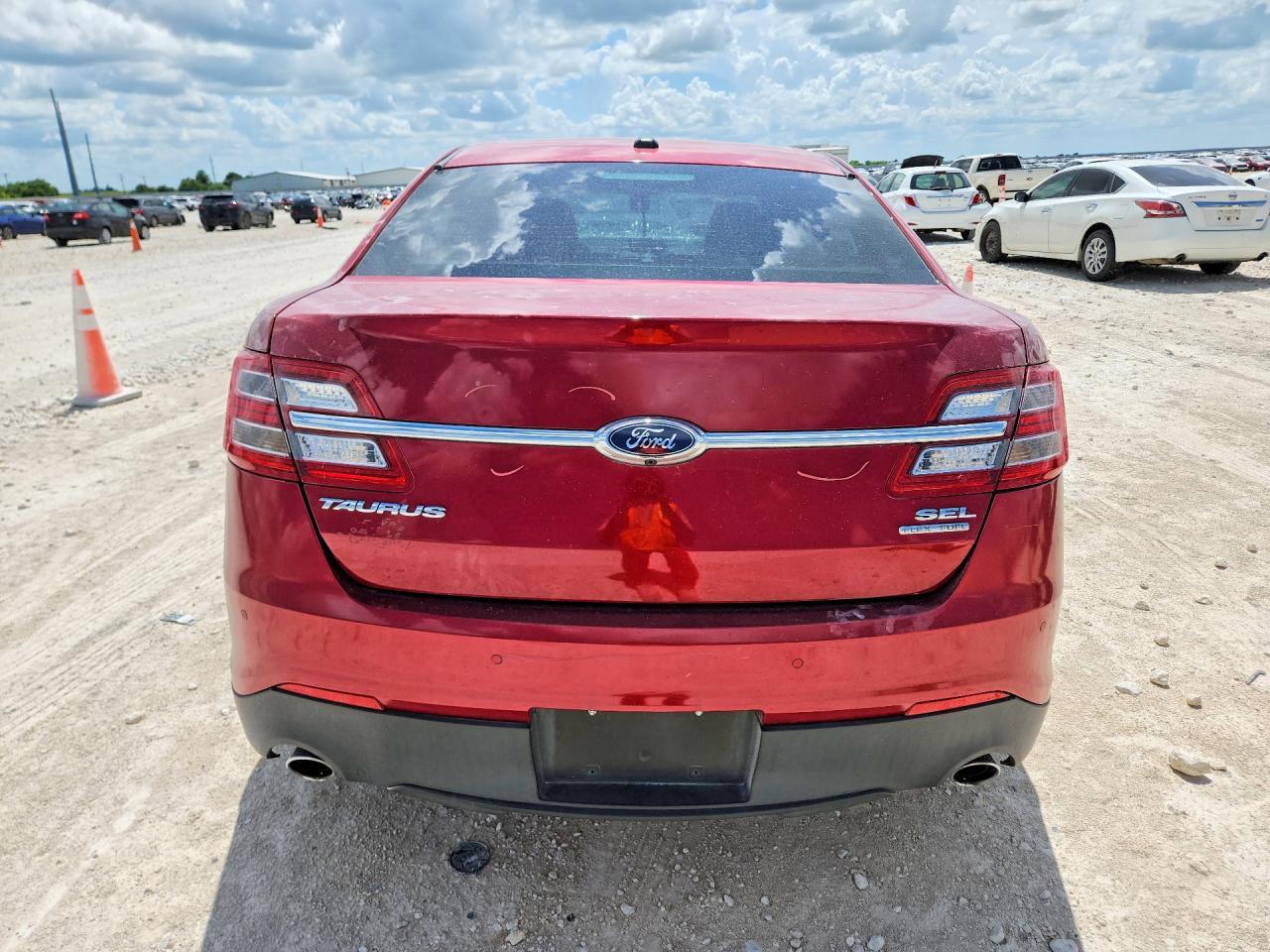 2016 Ford Taurus Sel - Фото 6