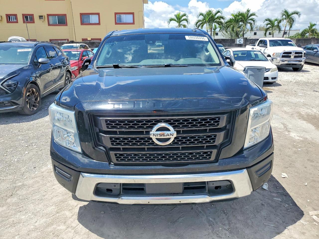 2021 Nissan Titan Sv - Фото 5