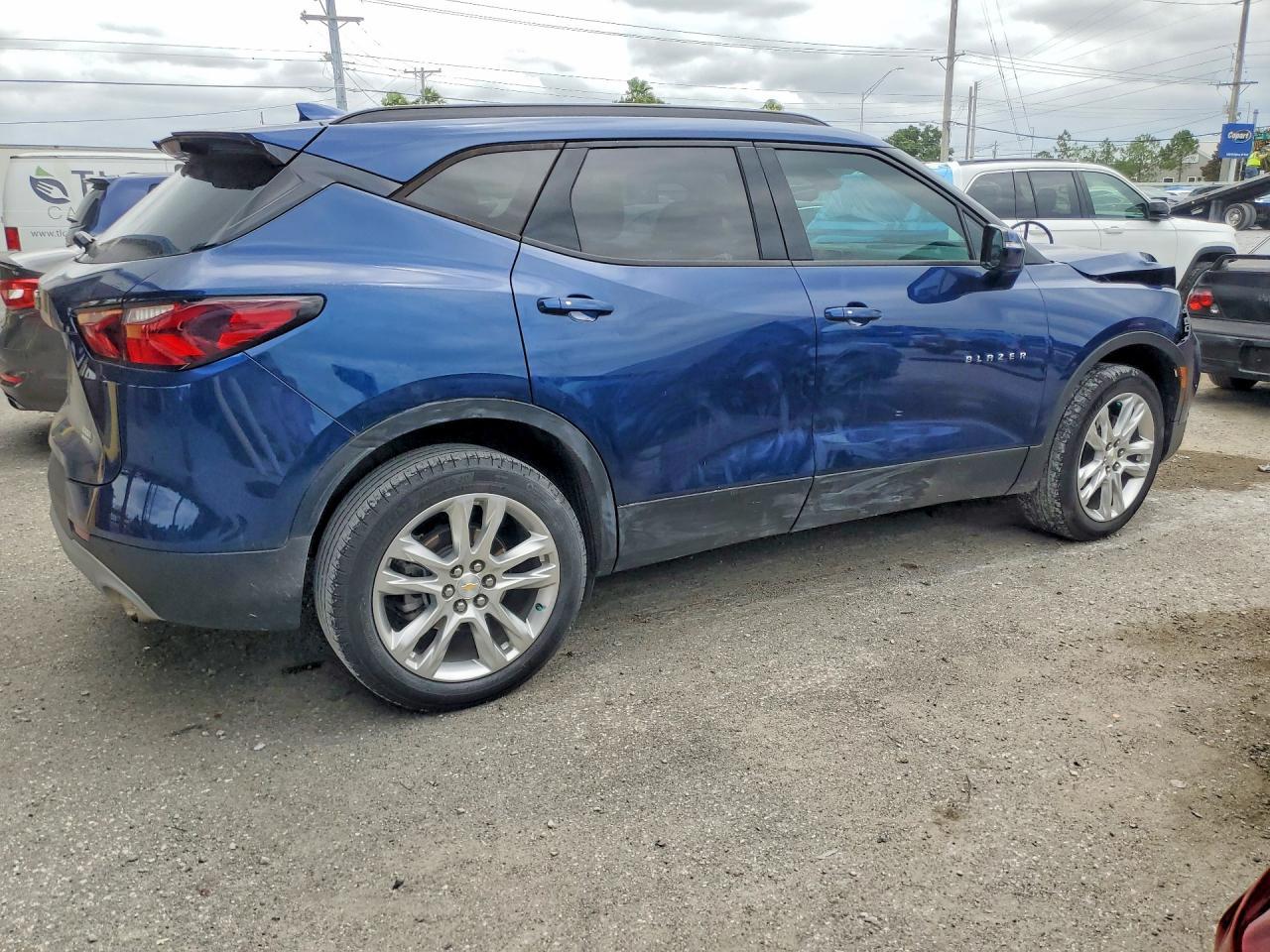 2022 Chevrolet Blazer 3Lt - Фото 3