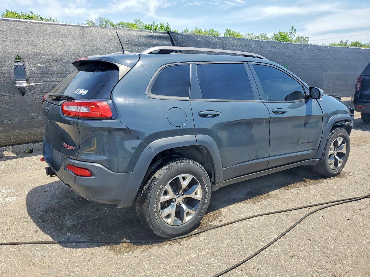 2016 Jeep Cherokee Trailhawk - Фото 3