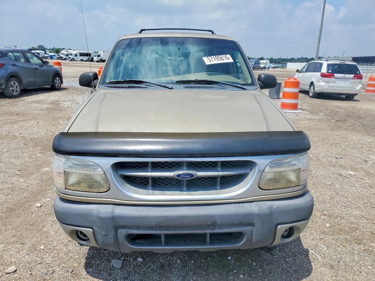 1999 Ford Explorer - Фото 5
