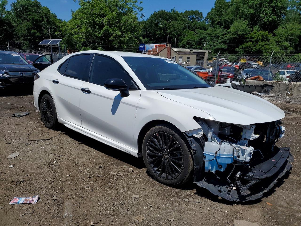 2022 Toyota Camry Hybrid Se Nightshade - Фото 4