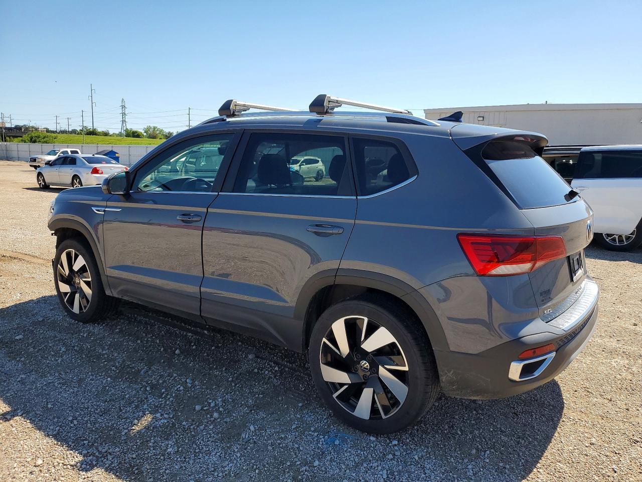 2024 Volkswagen Taos Sel - Image 2