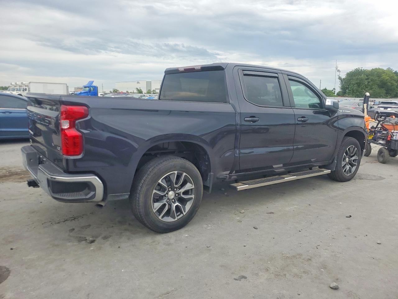 2023 Chevrolet Silverado C1500 Lt - Image 3