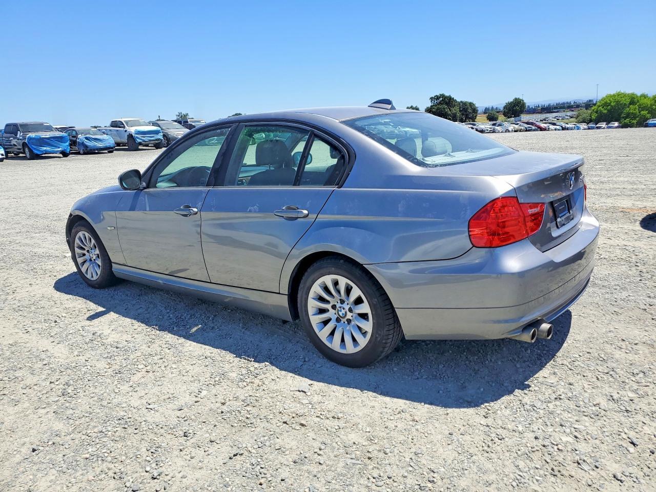 2009 BMW 328 I Sulev - Image 2