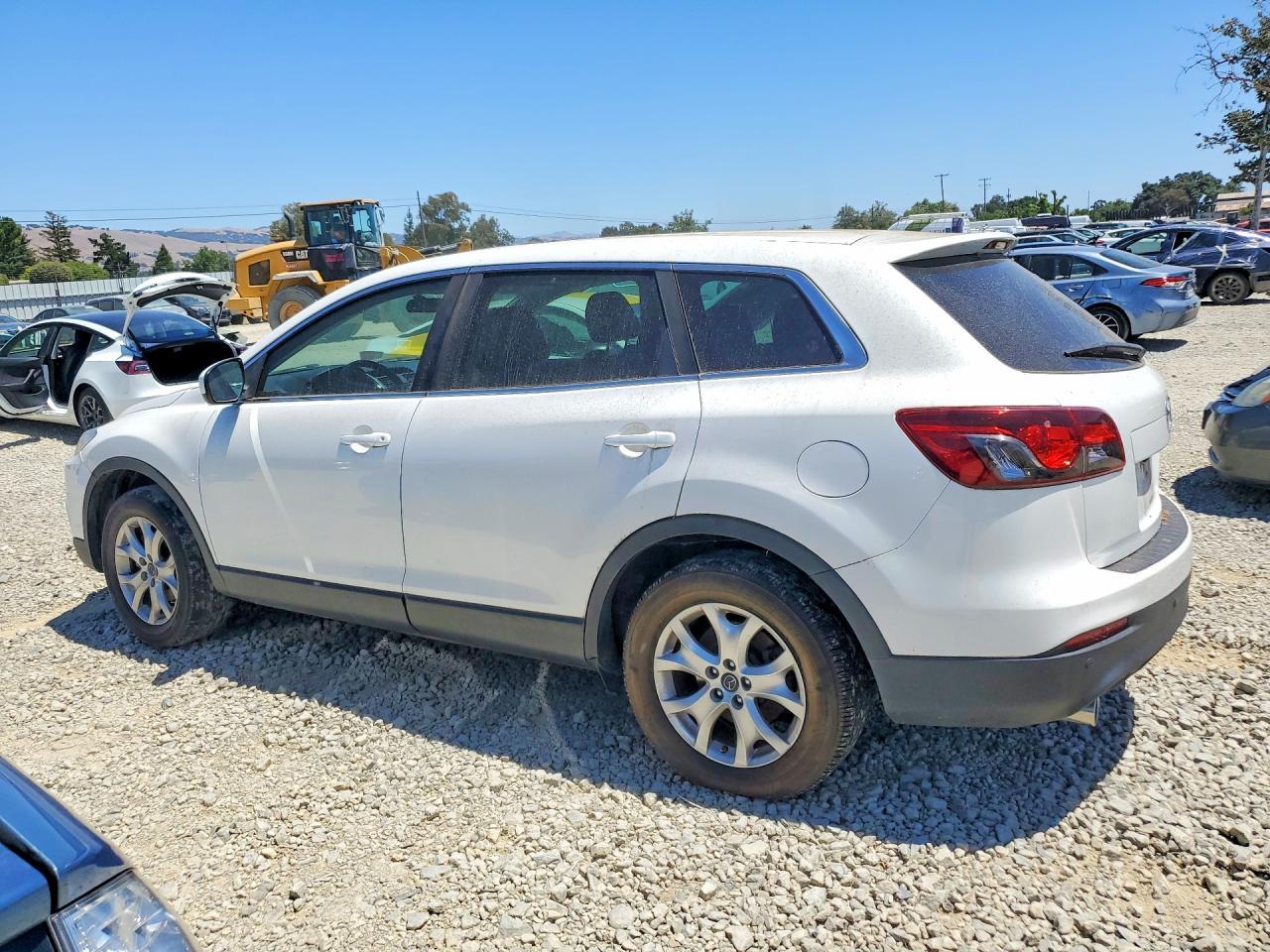2013 Mazda Cx-9 Touring - Image 2