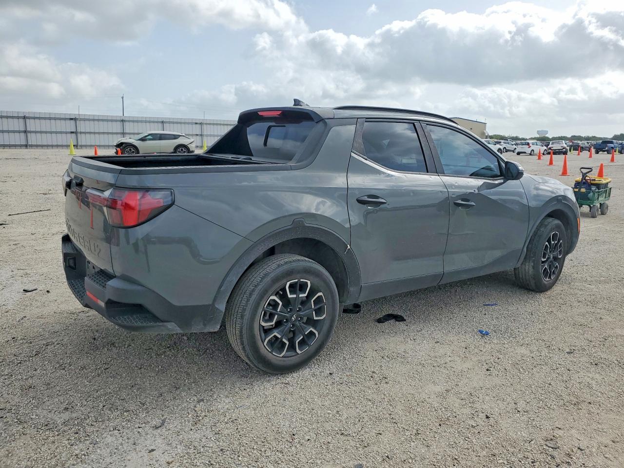 2022 Hyundai Santa Cruz Sel - Фото 3