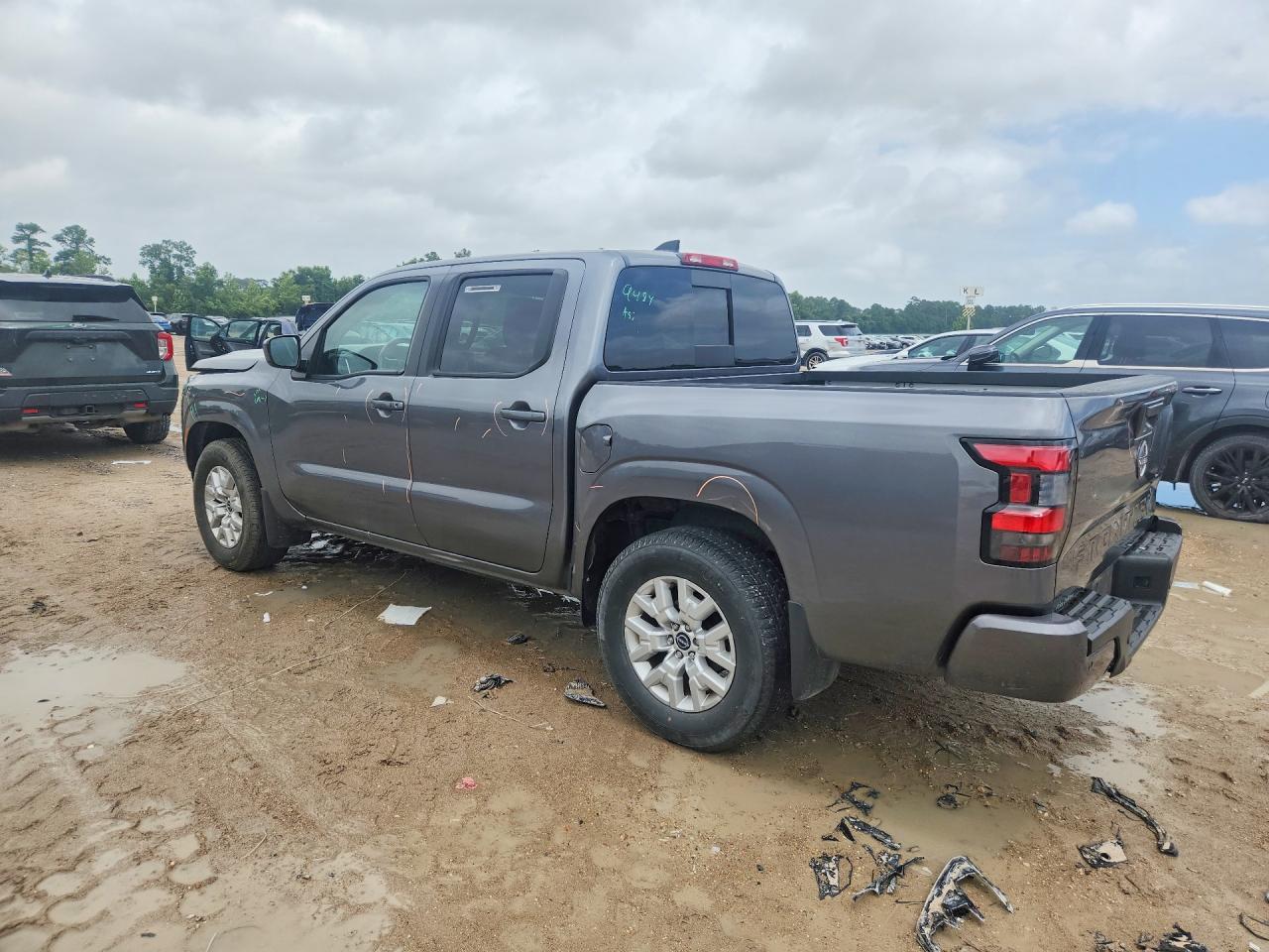 2024 Nissan Frontier Sv - Image 2