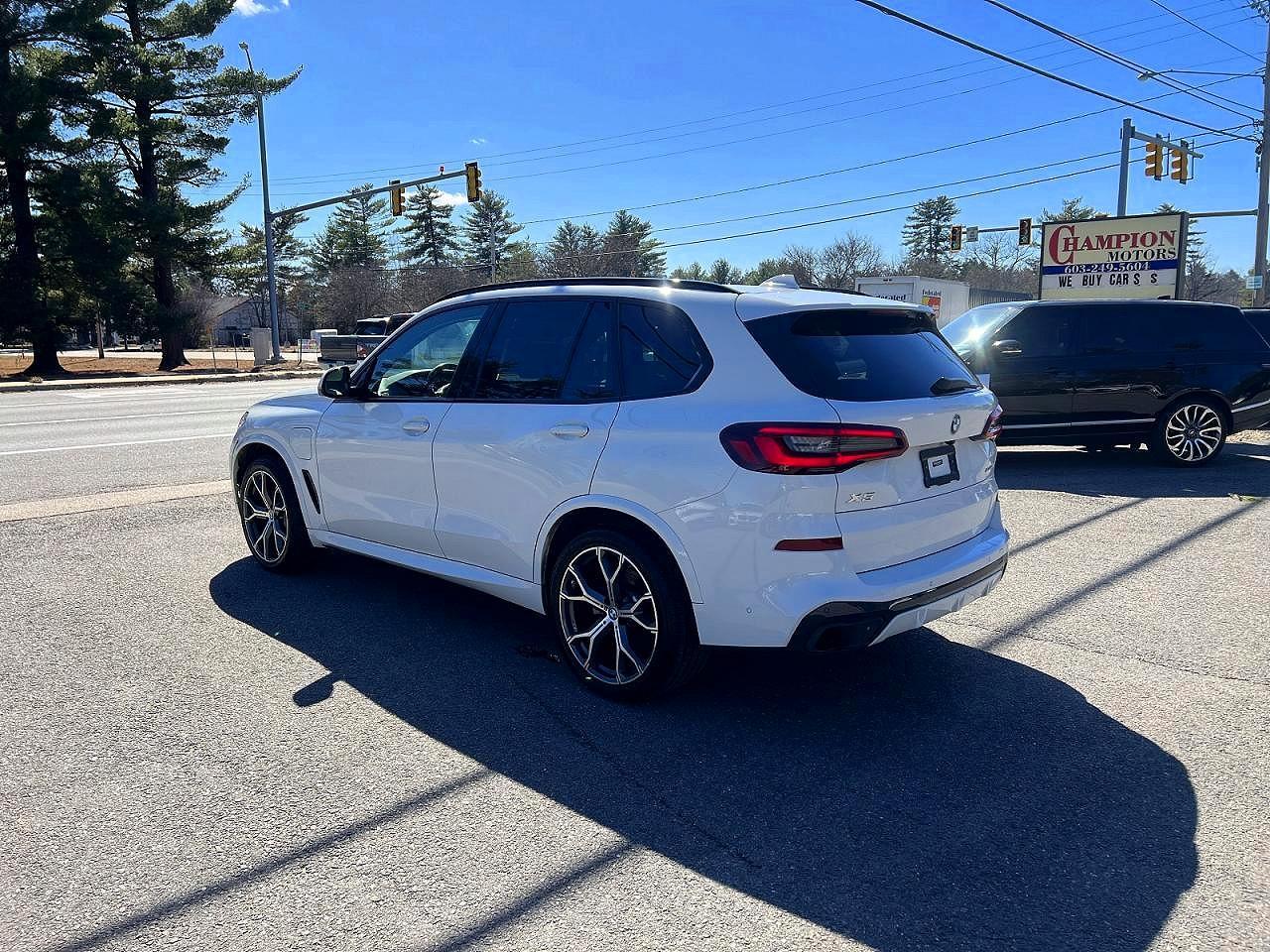 2021 BMW X5 xDrive45E - Фото 3