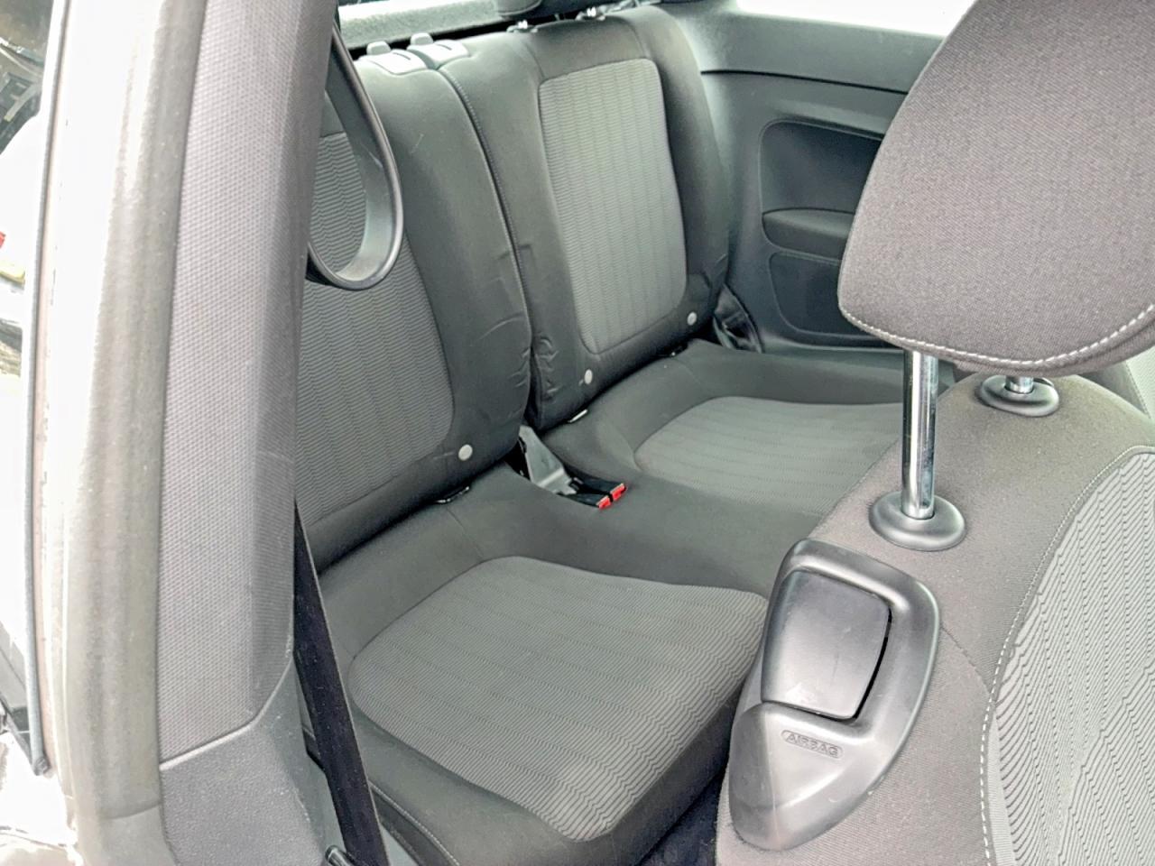 2014 Volkswagen Beetle - Image 6