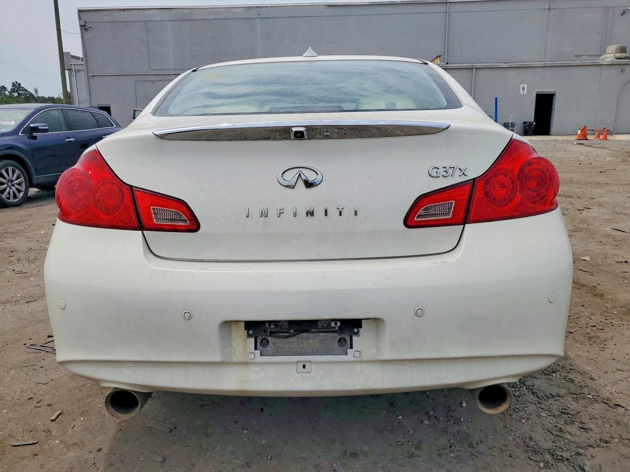 2010 Infiniti G37 Sedan X - Фото 6