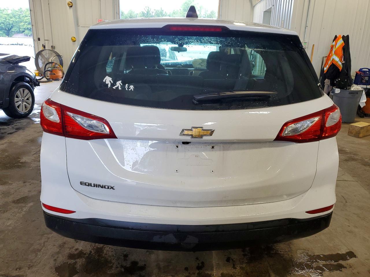 2019 Chevrolet Equinox Ls - Image 6