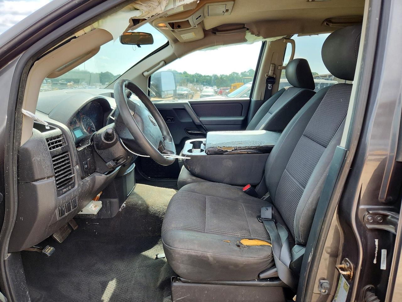 2012 Nissan Titan S - Image 7
