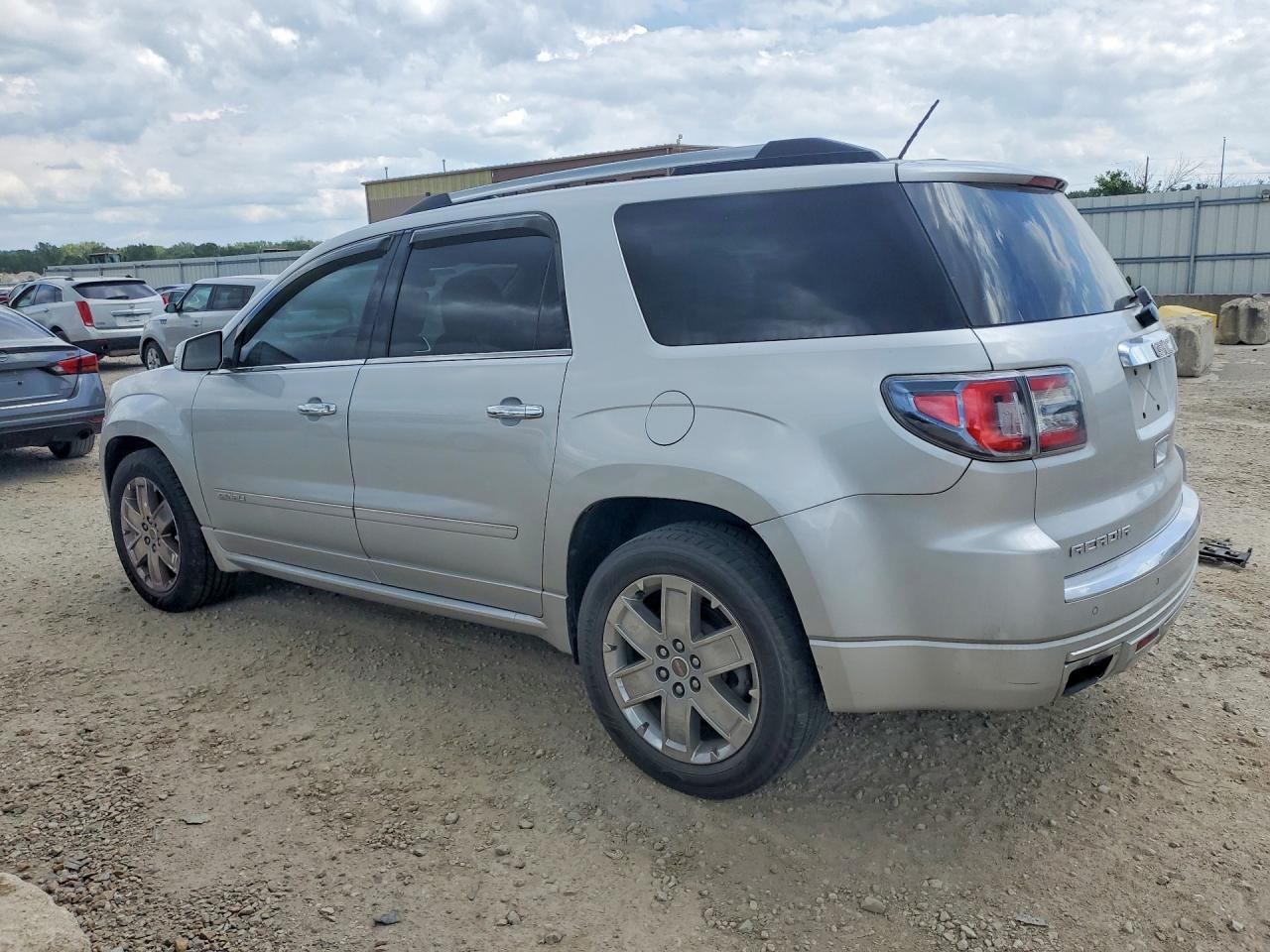 2014 GMC Acadia Denali - Фото 2
