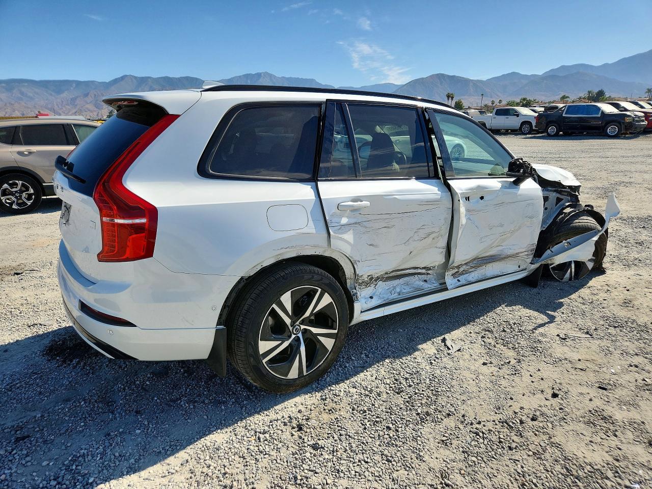 2023 Volvo Xc90 Plus - Фото 3