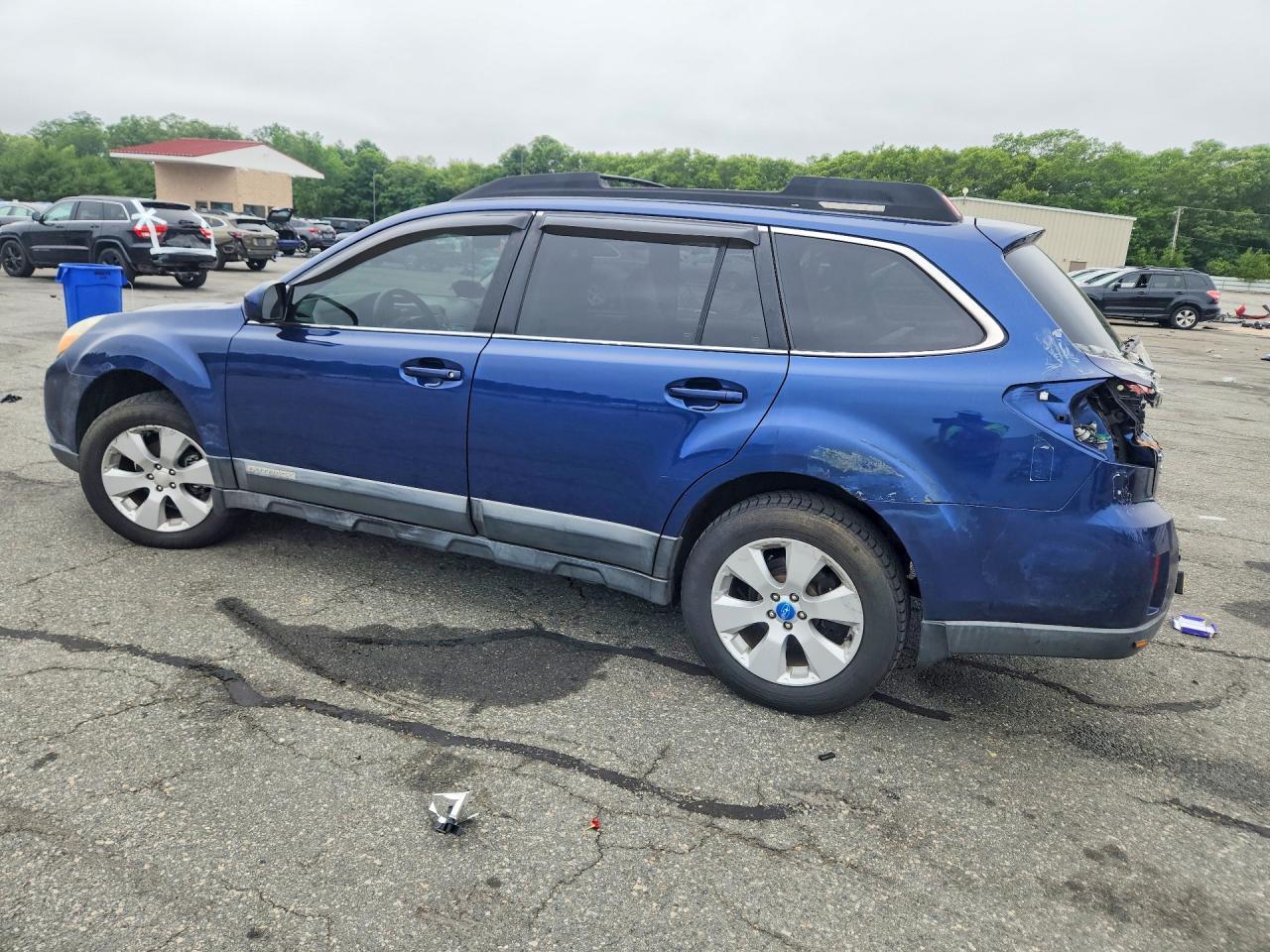 2010 Subaru Outback 2.5I Limited - Фото 2