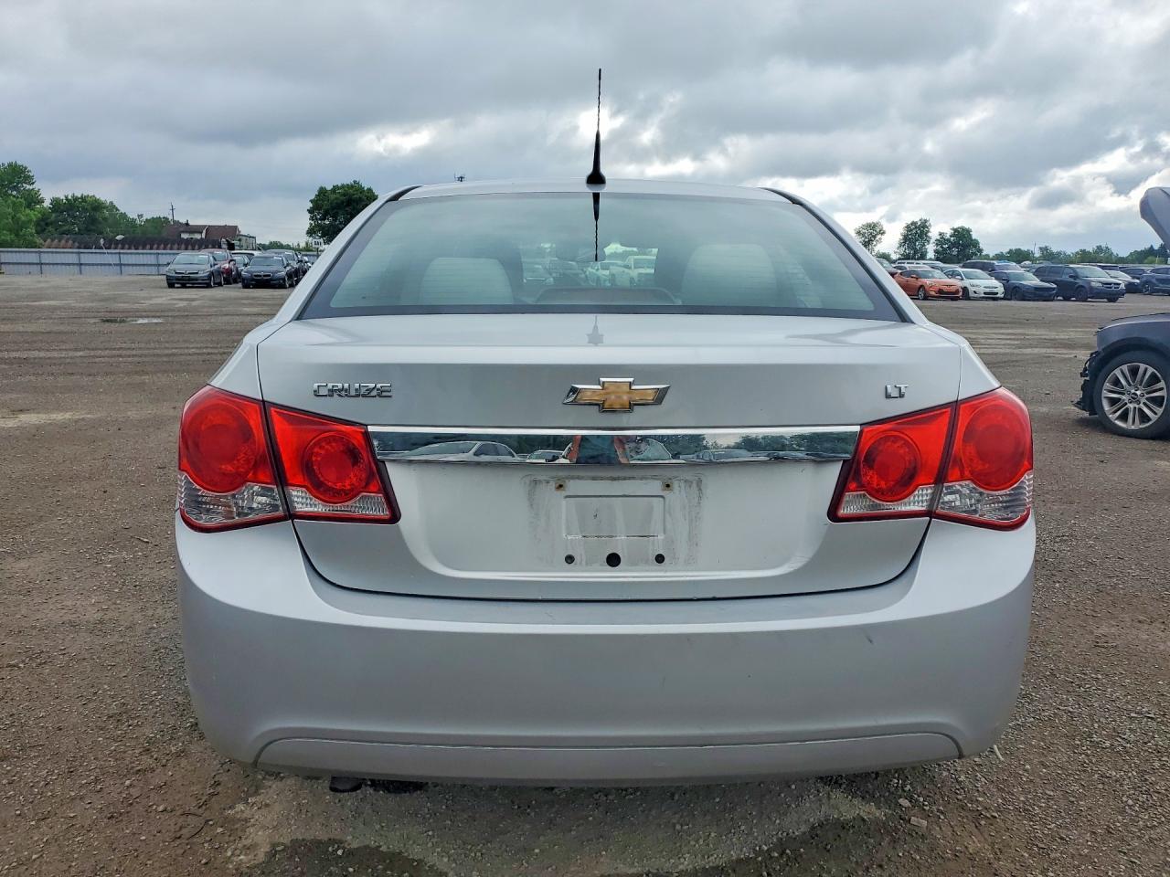 2011 Chevrolet Cruze Lt - Image 6