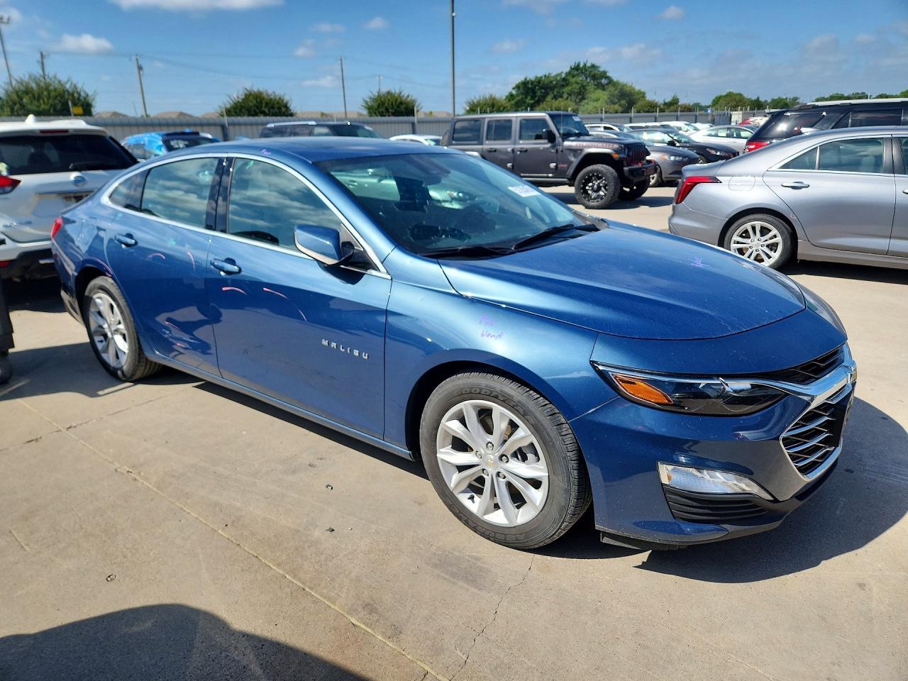 2024 Chevrolet Malibu Lt - Image 4