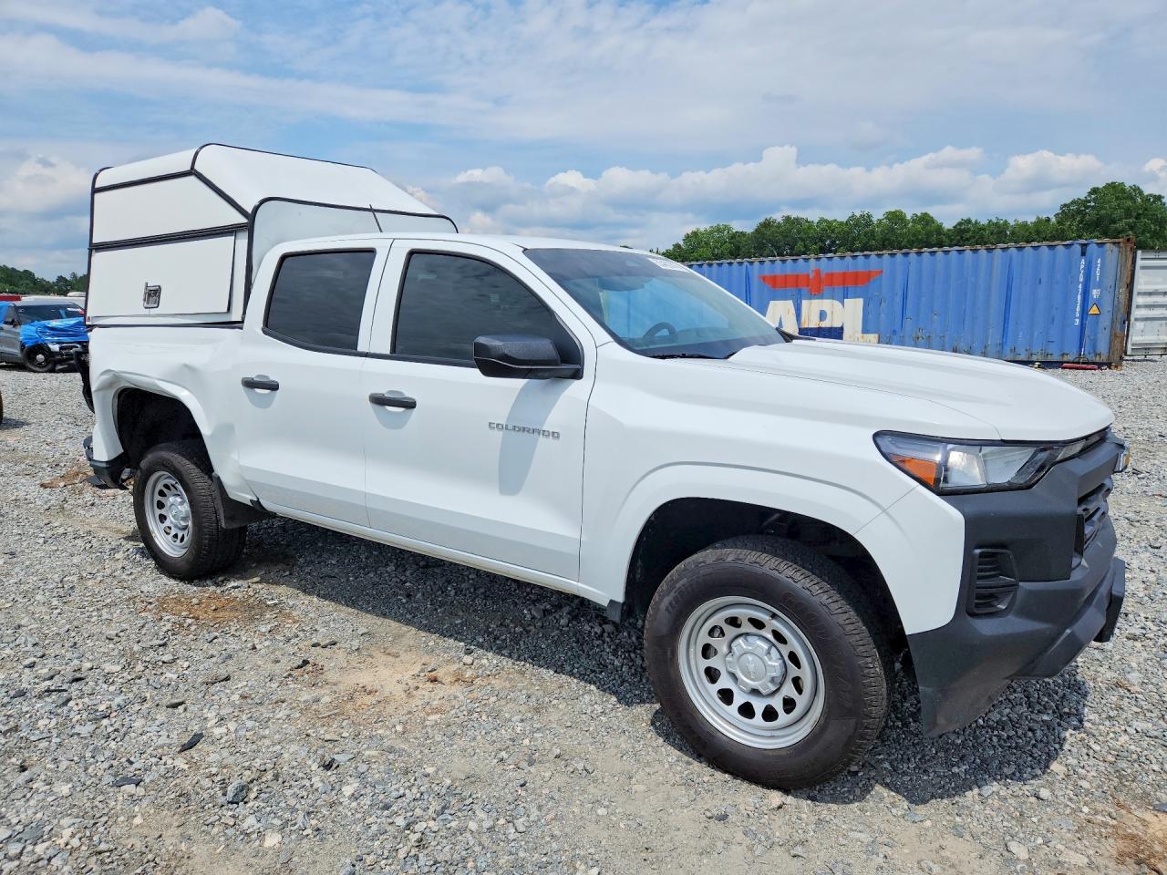 2024 Chevrolet Colorado - Image 4