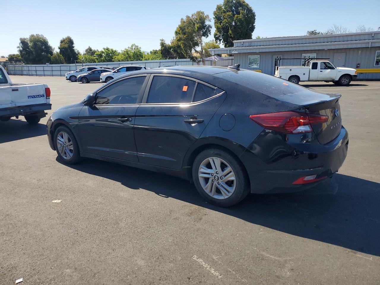 2019 Hyundai Elantra Sel - Фото 2