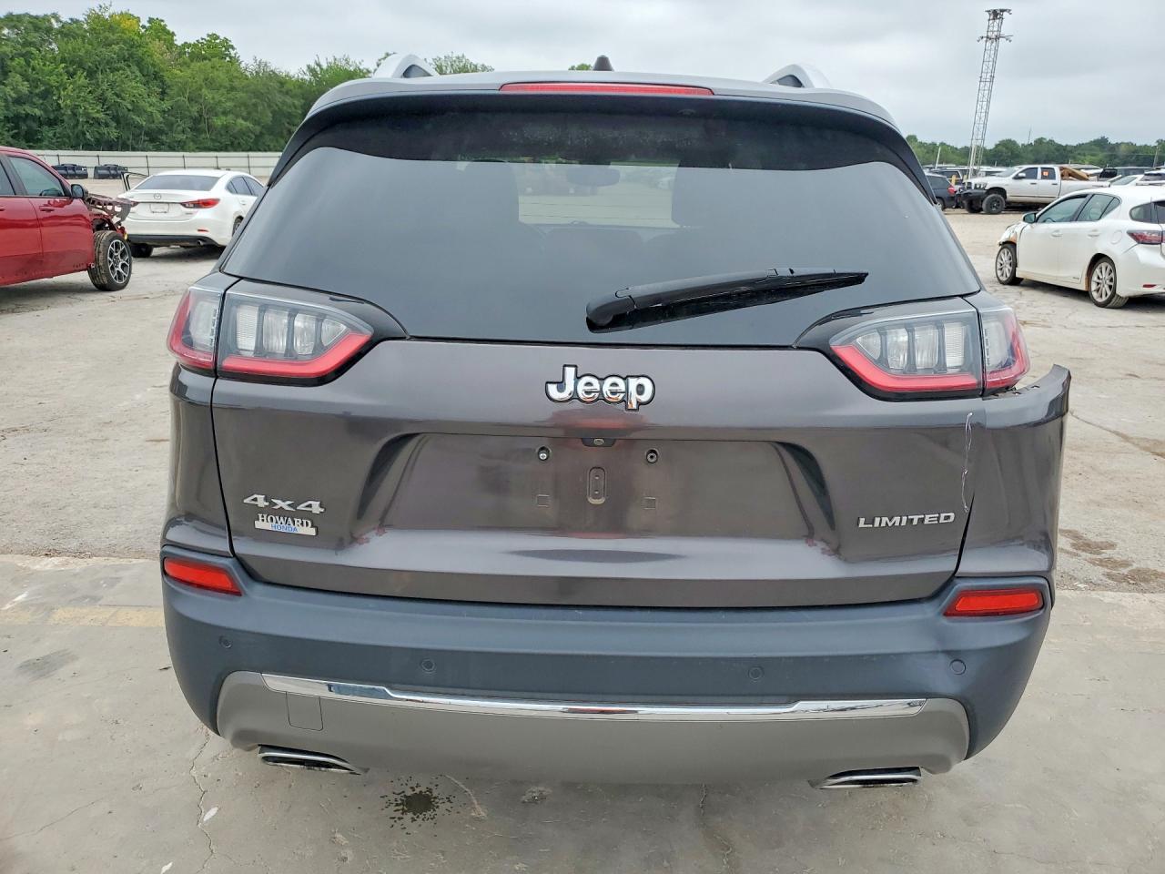 2020 Jeep Cheerokee - Фото 6