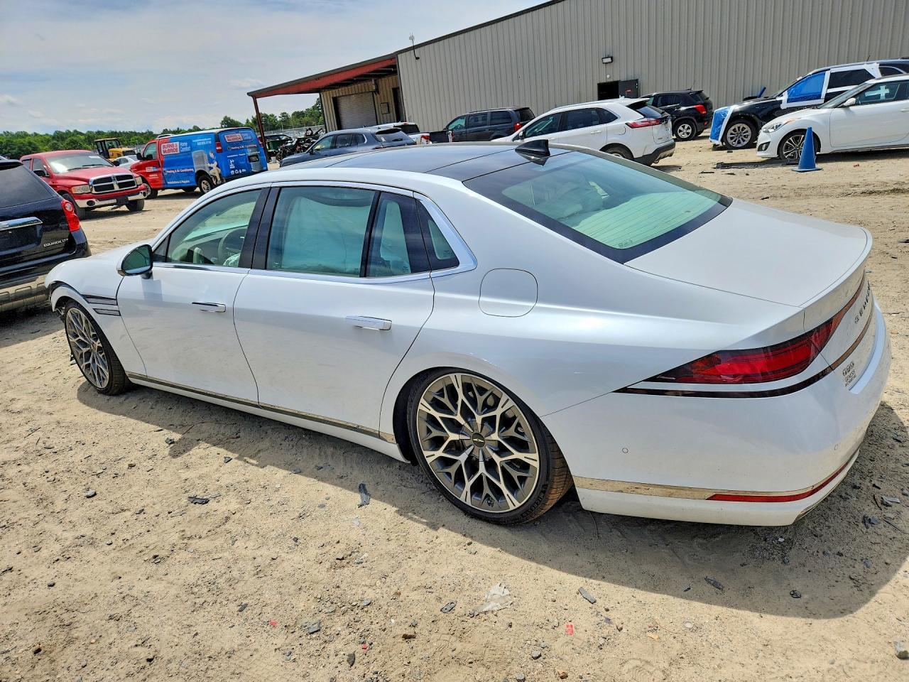 2025 Genesis G90 3.5T E-Supercharger - Фото 2
