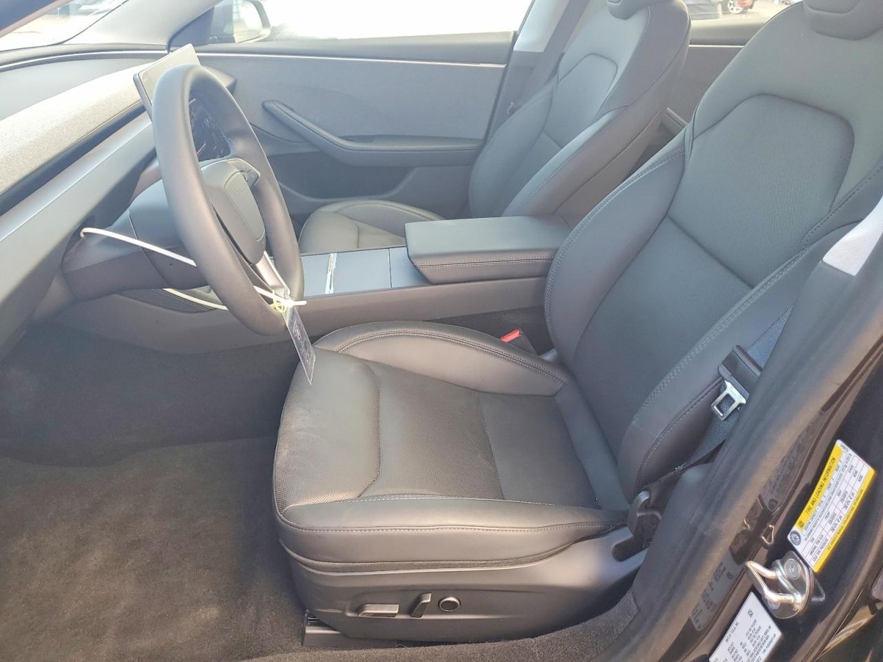 2024 Tesla Model 3 - Фото 7